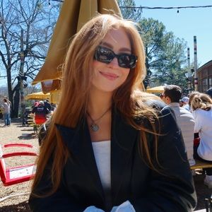 Meet your Posher, Madison